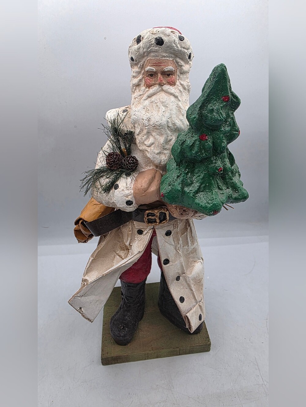 Vintage Clothtique Santa Claus Christmas Decoration Figurine.